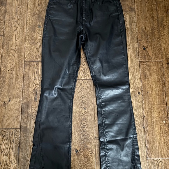 We The Free - Free People Boho Black Faux Leather Pants Size 29 - Picture 2 of 6